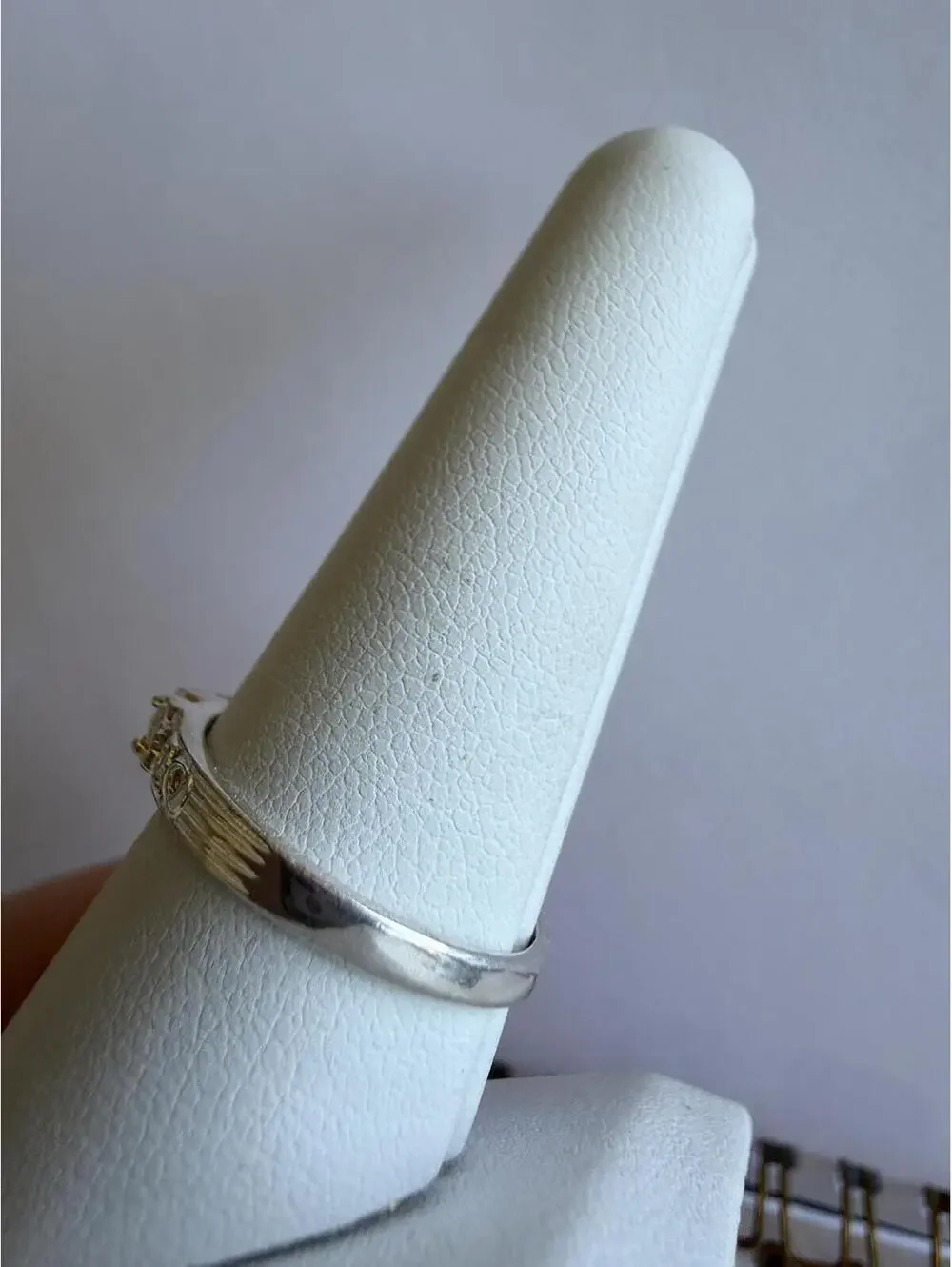 Silver Band Ring with Clear Stones Stamp UTC 925 Size 8.5